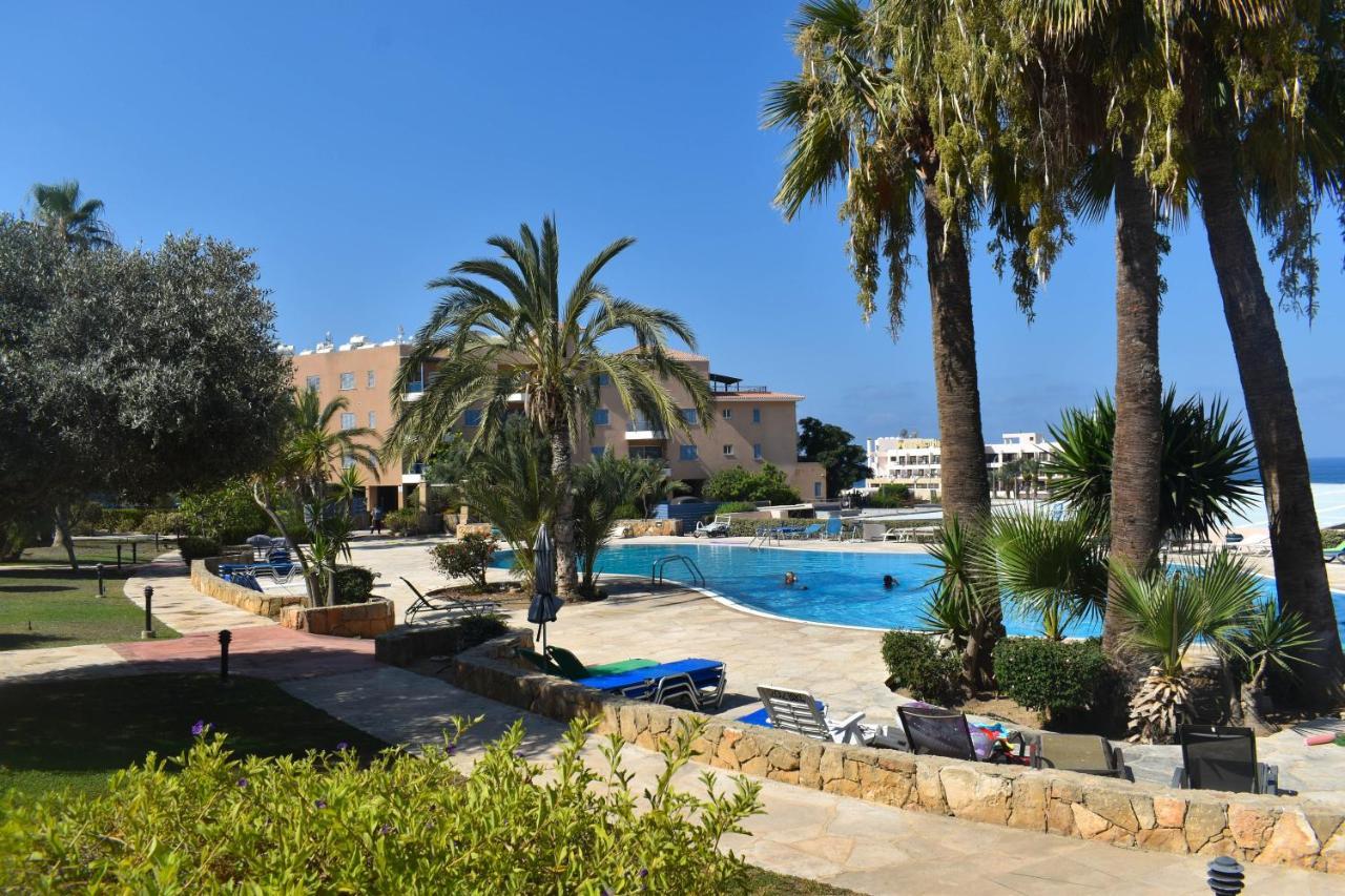Timeless Cyprus Apartment Paphos Exterior photo